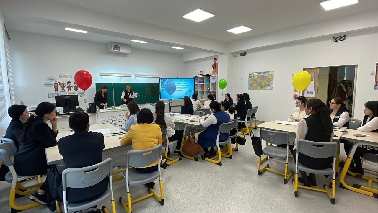 «Бірлескен сабақ жоспарлау: тәлімгермен тәжірибе бөлісу» тақырыбындағы воркшоп сабағының дипломдары