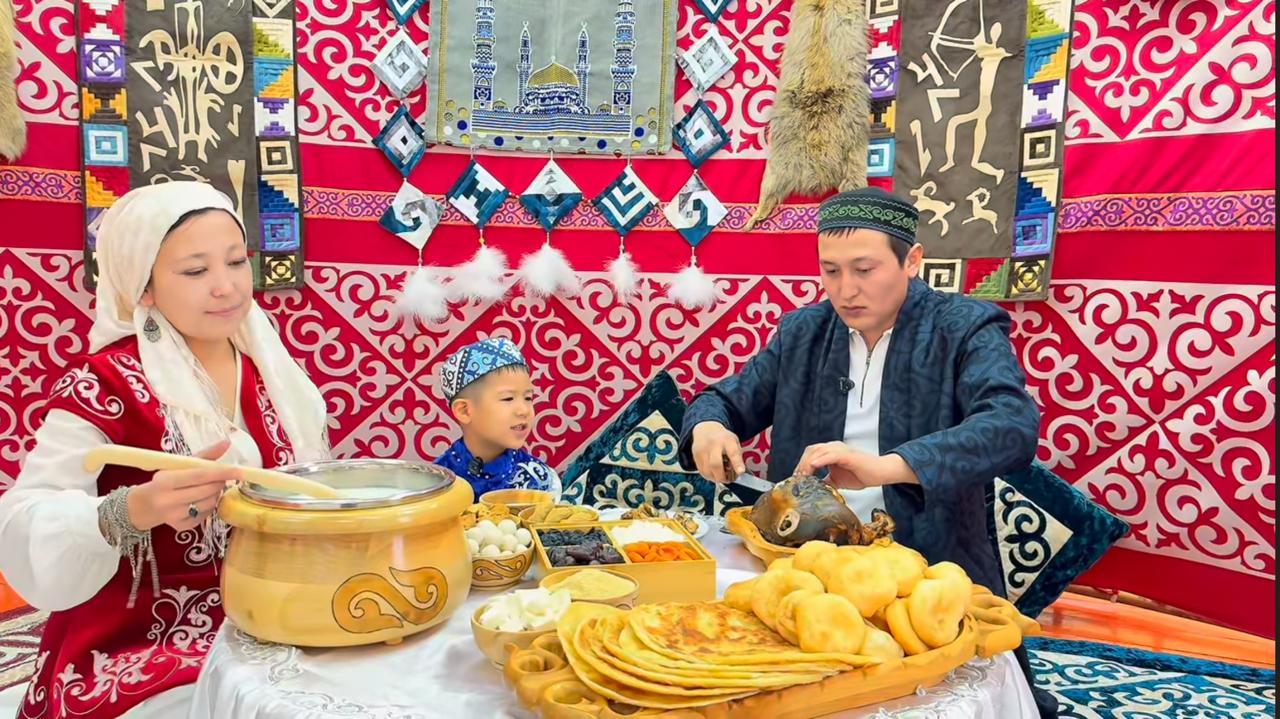 «Шебер әке, өнерлі ана, еңбекқор бала» атты қолдан жасалған бұйымдар бойынша республикалық байқауының дипломдары