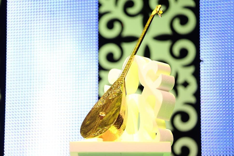 "Алтын домбыра" конкурсының дипломдары